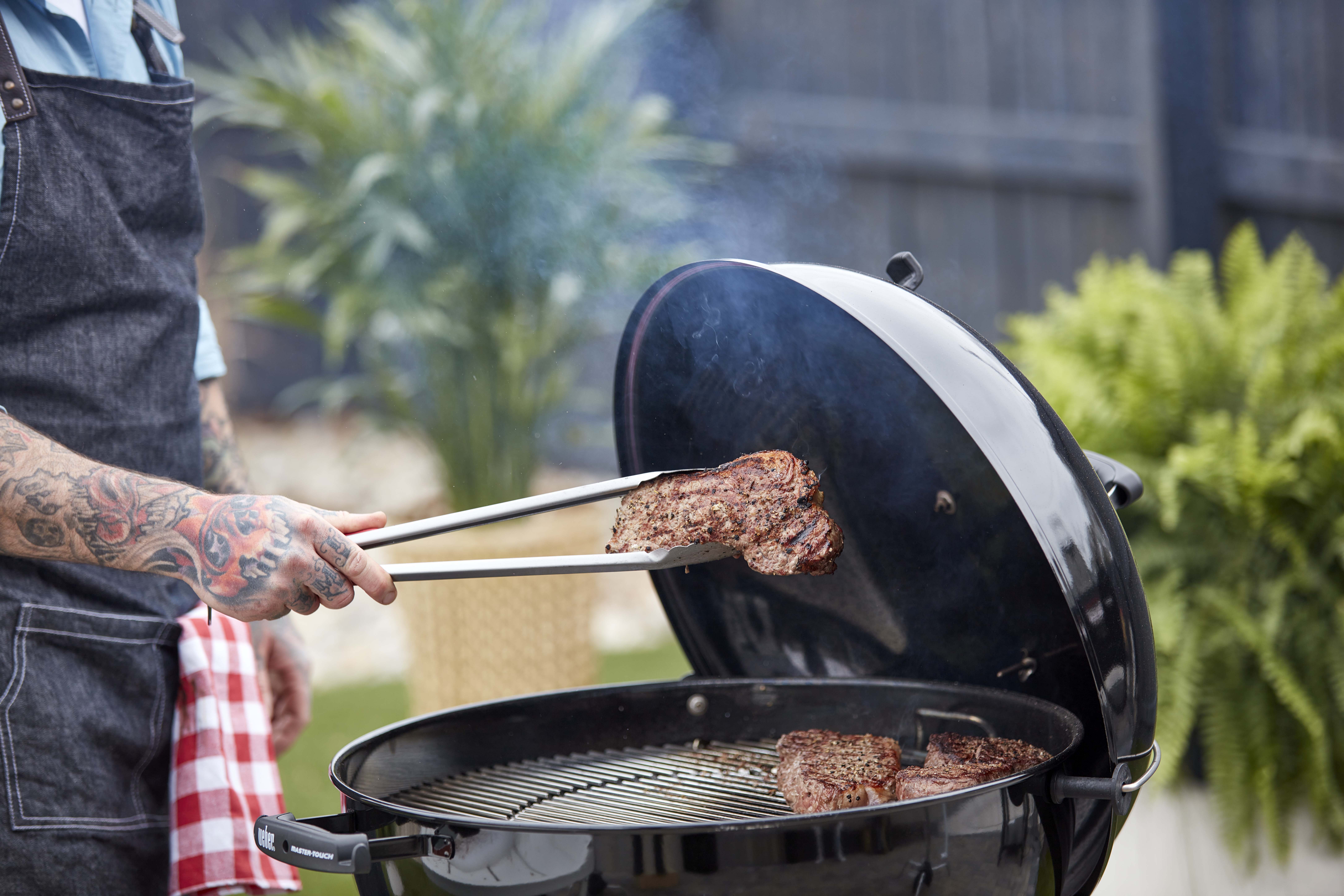 Using a Meat Thermometer to Cook Perfect Steaks & Burgers, Beef Loving  Texans